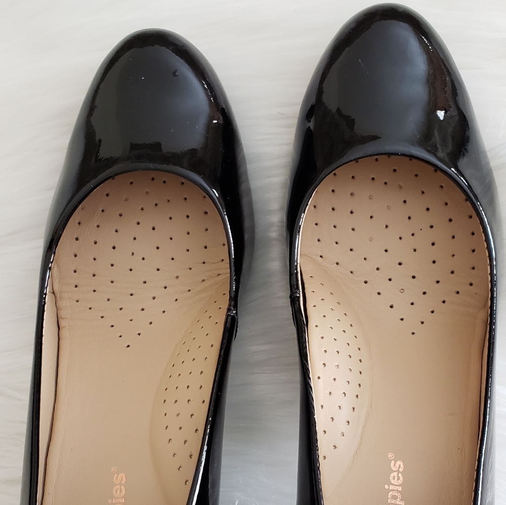 Heel shoes